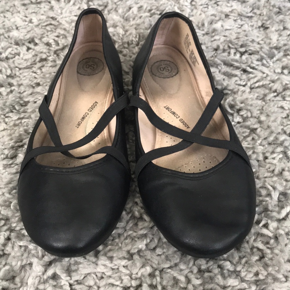 So Black flats